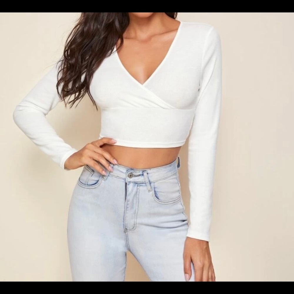 White Crop top and Bralette - Picture 3 of 5